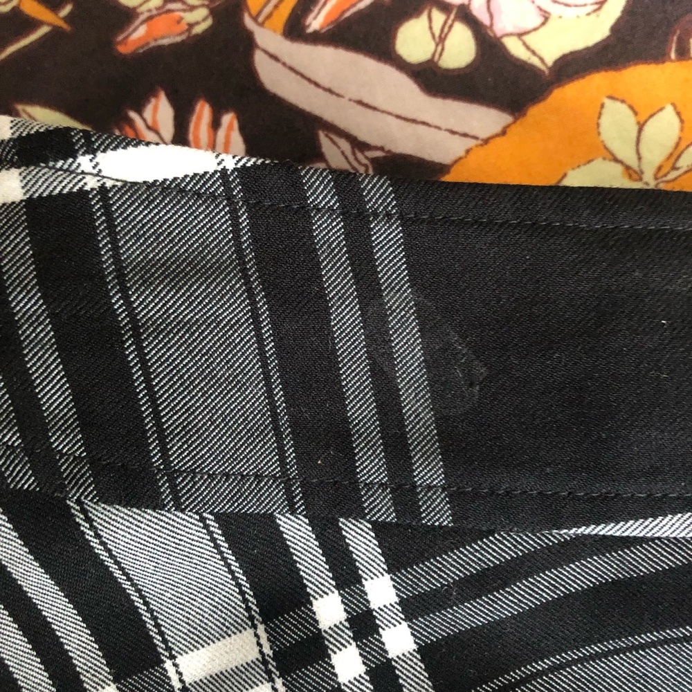Black and White Plaid Circle Skirt - Picture 7 of 7